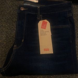 Women’s Levi Jeans all sizes and washes(colors).